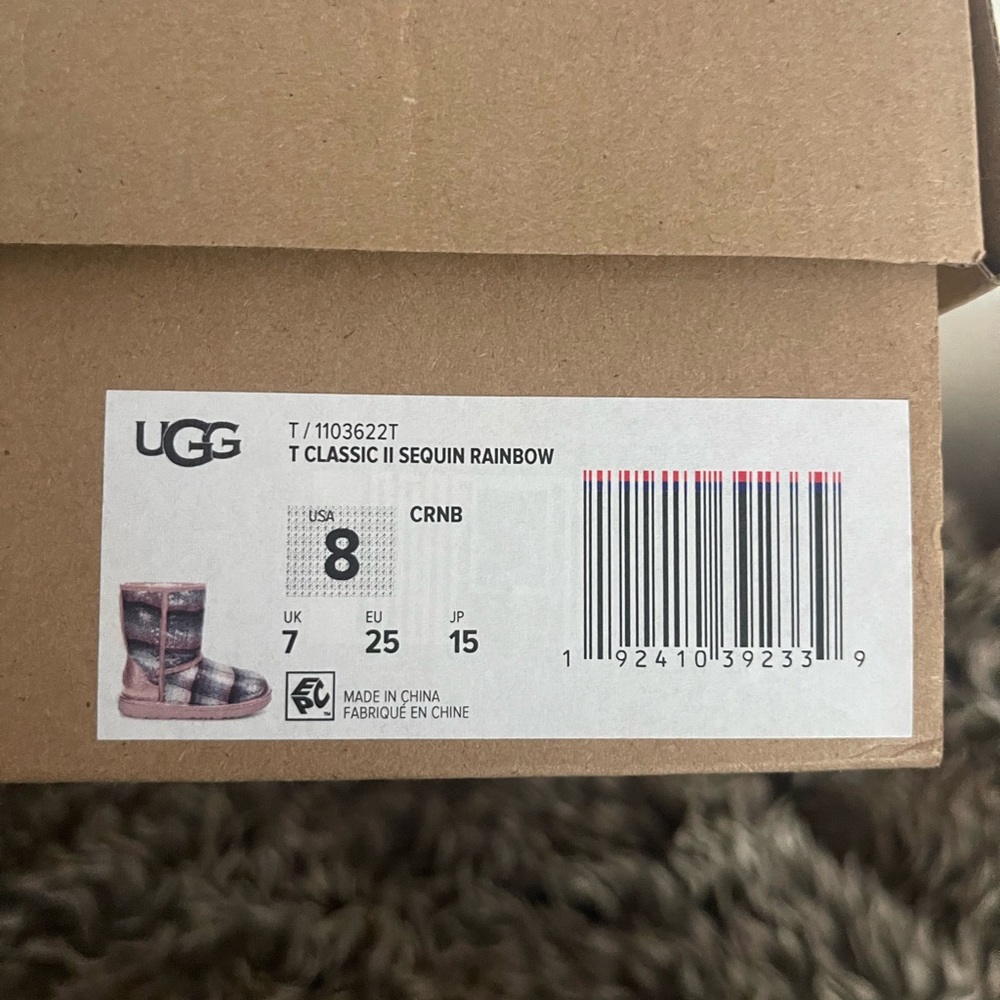 Authentic UGGS Sequin Rainbow - Picture 3 of 5
